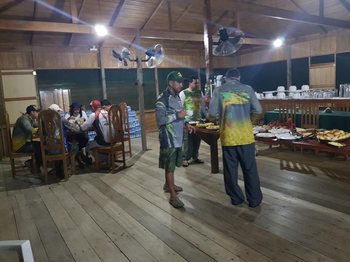 Amazon Arowana Lodge Careiro Exterior foto